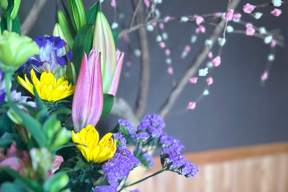 夢遊華の玄関の花